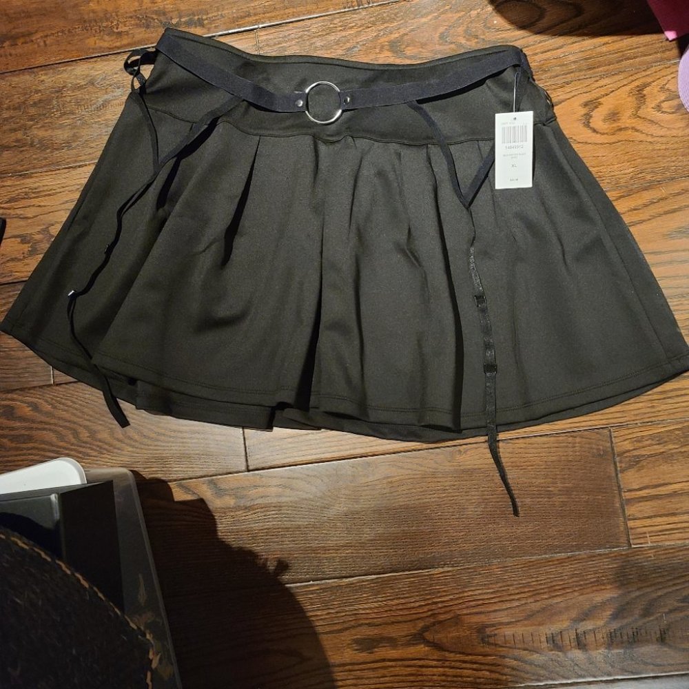 Hot Topic Garter Skirt XL